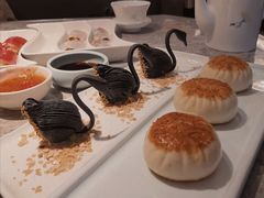 黑天鹅榴莲酥-悦秀·高级粤菜