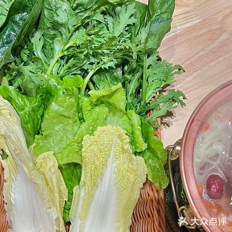 吃点涮羊肉补补！我今年超级沉迷吃铜锅涮哈哈