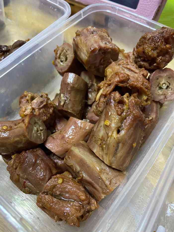 品品湘鸭颈王-"新开的店,之前一直是定外卖鸭货,现在可以.