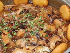 胶东鱼锅贴饼子-山东宾馆·齐鲁苑餐厅