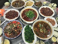 -江湖黑大兔(杨家坪店)