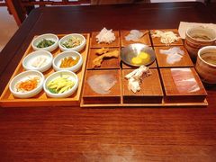 -银米·云南传统过桥米线(双廊黑金冠店)