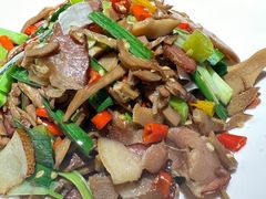 烟笋炒腊肉-向川南·水煮鱼·川菜(和平里店)