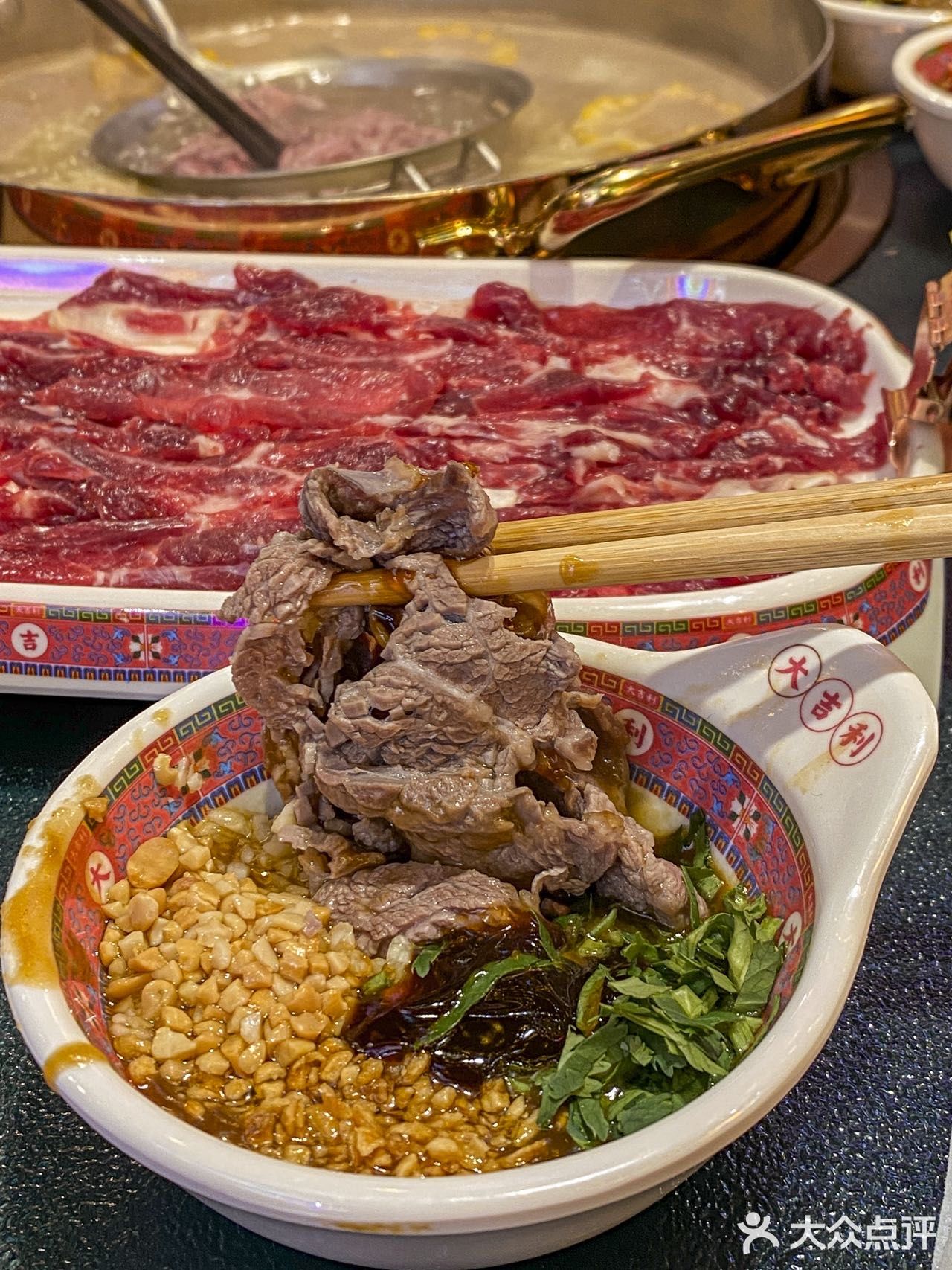 这是哪家开业就这么多人排队？