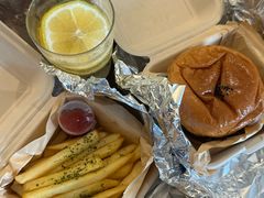 -shark burger·鲨鱼汉堡(交子大道店)