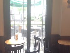 靠窗位-星巴克(宁波老外滩店)