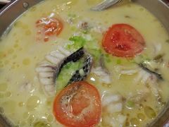 -巴渝川菜馆(建设路店)