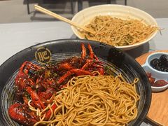 -肥肥虾庄·金牌油焖大虾(杨园滨江时代walk店)
