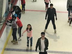 -冰纷万象滑冰场(南山万象天地店)