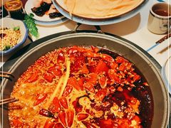 -爱你您·自家鱼塘·活水喷泉鱼火锅(八里店)