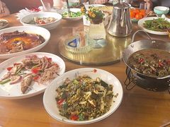 -芦茨金富饭庄·25年老字号·专做稻草鸡