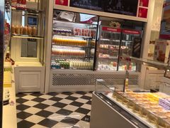 面包甜点陈列柜-味多美蛋糕(安定门店)