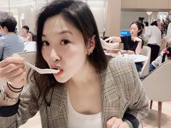 -香港百合居(LCM置汇旭辉广场店)