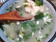 三文鱼味增汤-林妈妈村·日式料理(宝山龙湖天街店)