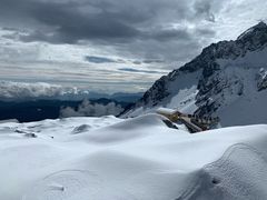 -玉龙雪山游客服务中心