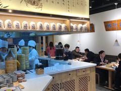 -馋三尺蟹粉小笼(人民广场店)