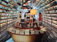 -钟书阁(珍园店)