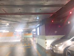 -金虹桥国际中心·停车场