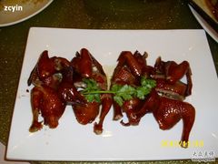 横沙金牌妙龄乳鸽-黄埔华苑酒家(黄埔店)