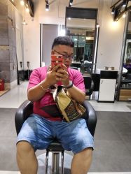 -FRIDAY星期五专业美发沙龙