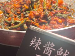 -牛YO寿喜烧·铁板烧和牛火锅自助(市府恒隆店)