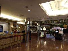 -燕山大酒店