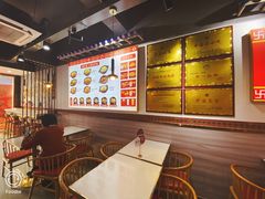 -回味碗土家洋芋饭(财信城市国际店)