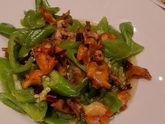 -赶海部落海鲜城(海阳路店)