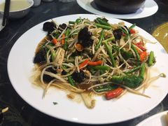 -芳林嫂 湖边边巧媳妇渔家菜馆