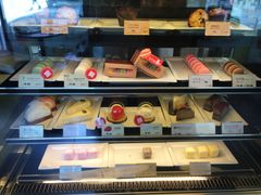 面包甜点陈列柜-麦当劳(新洲南路店)