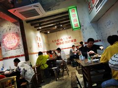 大堂-四小区火锅·巷子里的重庆火锅(花照壁店)