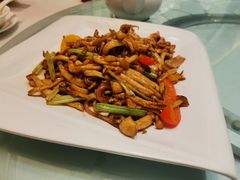 海鲜菇炒鱿鱼须-骏丰酒楼(黄编店)