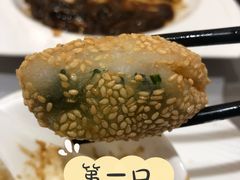 荠菜麻球-光明邨大酒家(汇阳广场店)
