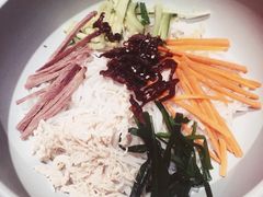 -云海肴·汽锅鸡·云南菜(天山百盛优客店)