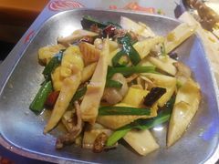 -令狐冲·炭烤活鱼(宝龙店)