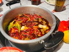 -大芊金重庆串串火锅(南京路店)