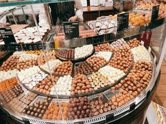 -Laderach 莱德拉(上海环贸iapm店)