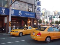 -六合夜市