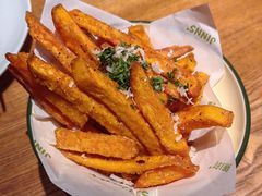 -JINNS锦时 steak&pizza(浸信会礼拜堂旧址店)