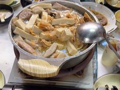 -刘姐啤酒鱼民族演艺餐厅(西街总店)