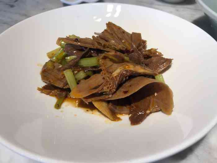 俏江南(环球金融中心店)-"菜品很美味,辣味和麻味可以更重一点.