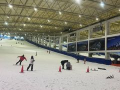 -乔波室内滑雪场