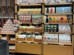 面包甜点陈列柜-茶颜悦色(花园道店)