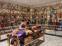 -VENCHI 闻绮(北京国贸商城店)