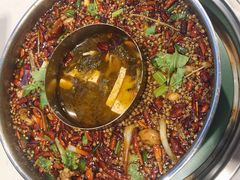 -蛙两只美蛙鱼头火锅(恒茂店)