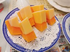 木瓜奶冻-广信牛奶甜品世家(台东店)