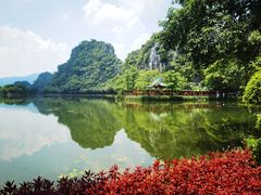 -星湖旅游景区七星岩