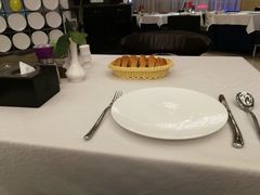 -马克西姆俄罗斯餐厅(通亚街店)