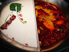 -湊湊火锅·茶憩(杭州湖滨银泰in77店)