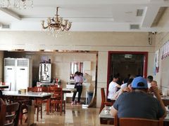 大堂-相聚青山餐厅(阎河路店)